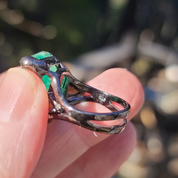 17k green Beryl emerald cut & pear cut Peridot sterling & rhodium ring sz7 - Picture 7 of 10